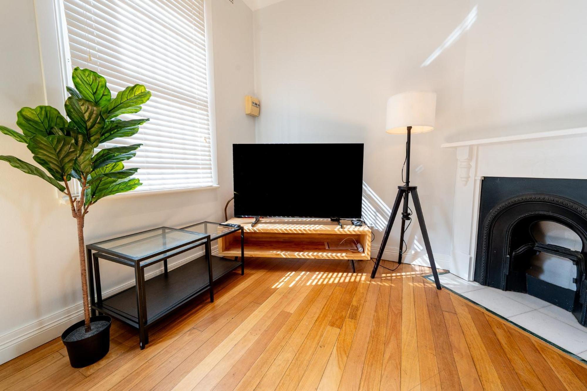 Superb 2 Bedroom House Woolloomooloo Nsw Holiday home Sydney